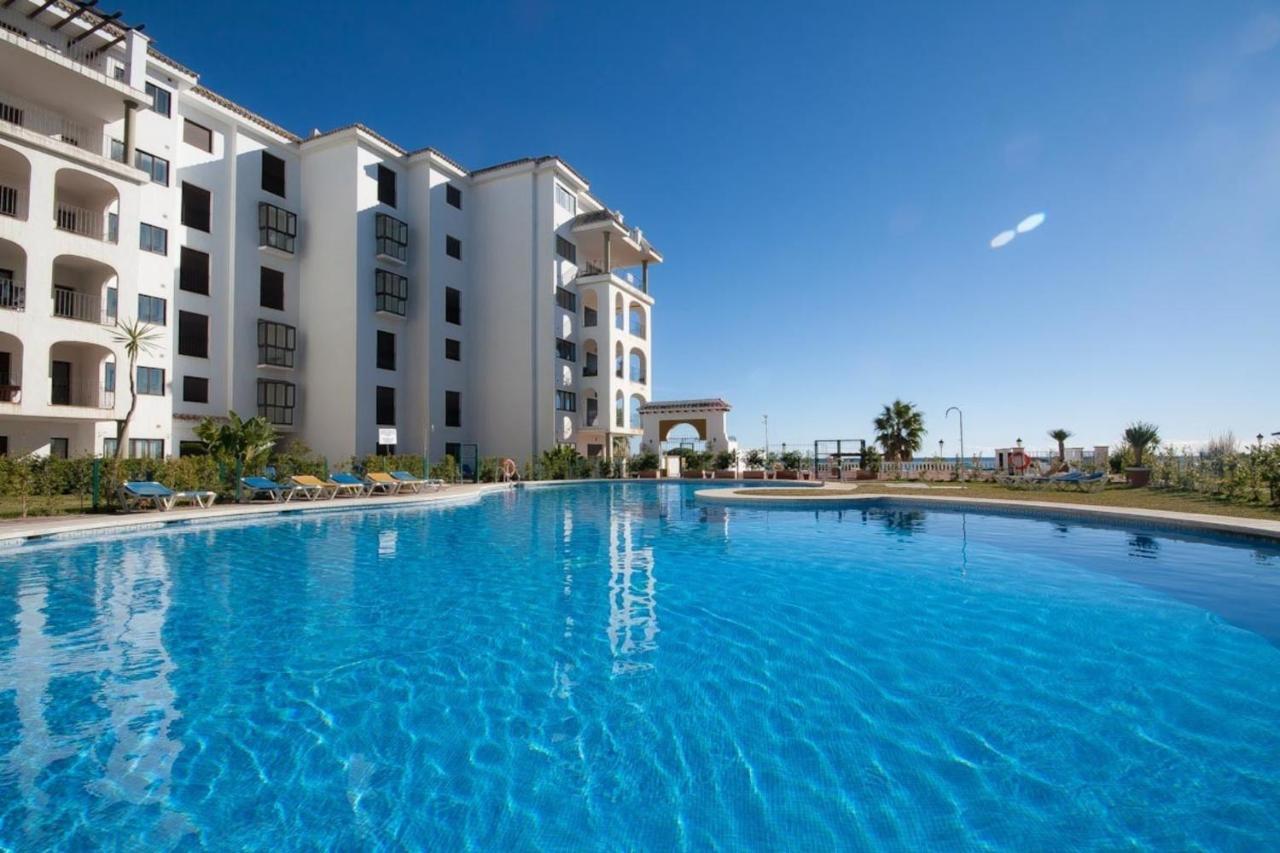 Stunning Views Await You In Marina De La Duquesa Lejlighed Castillo de Sabinillas Eksteriør billede